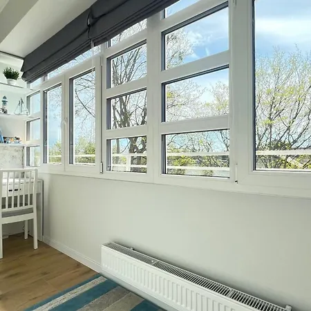 Apartment Orlowska 40 *